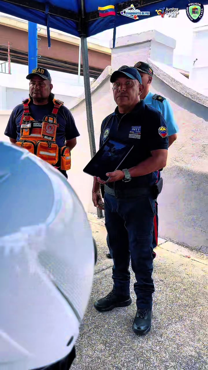@Polic&iacute;a Municipio Plaza