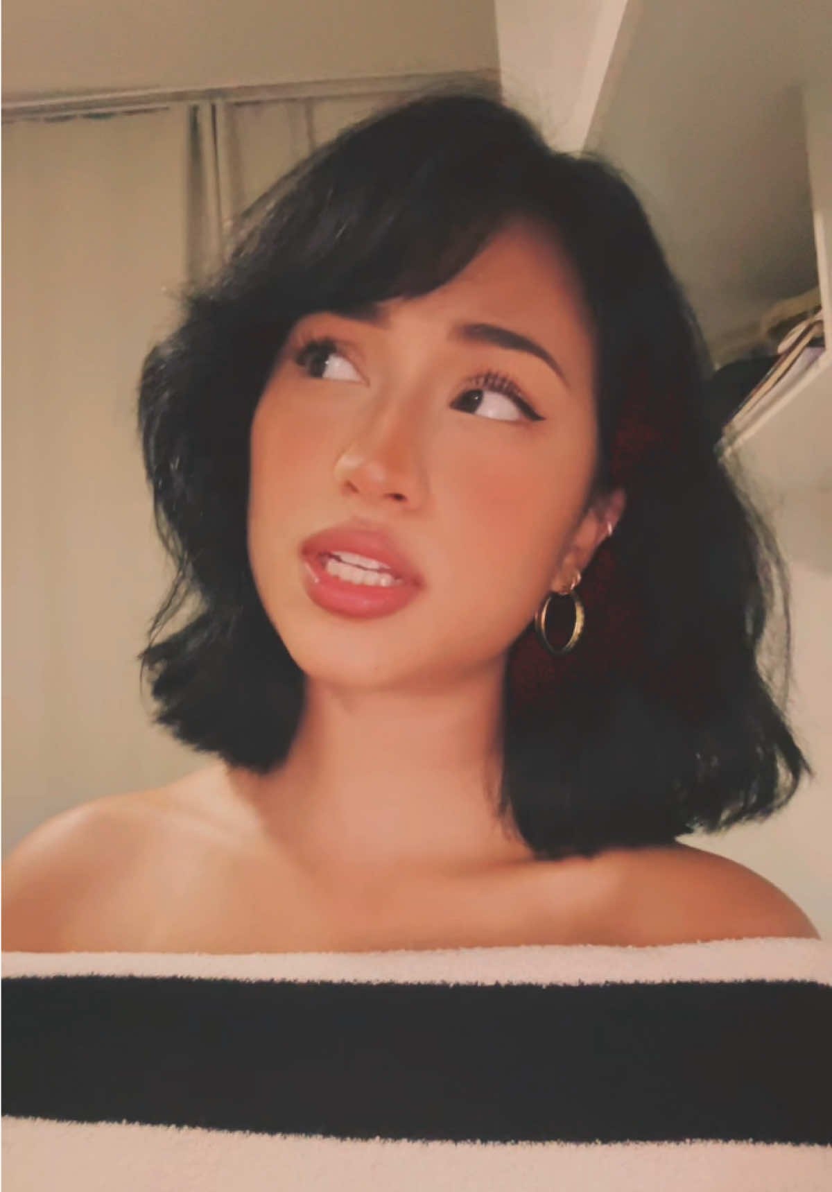 @LÍVIA