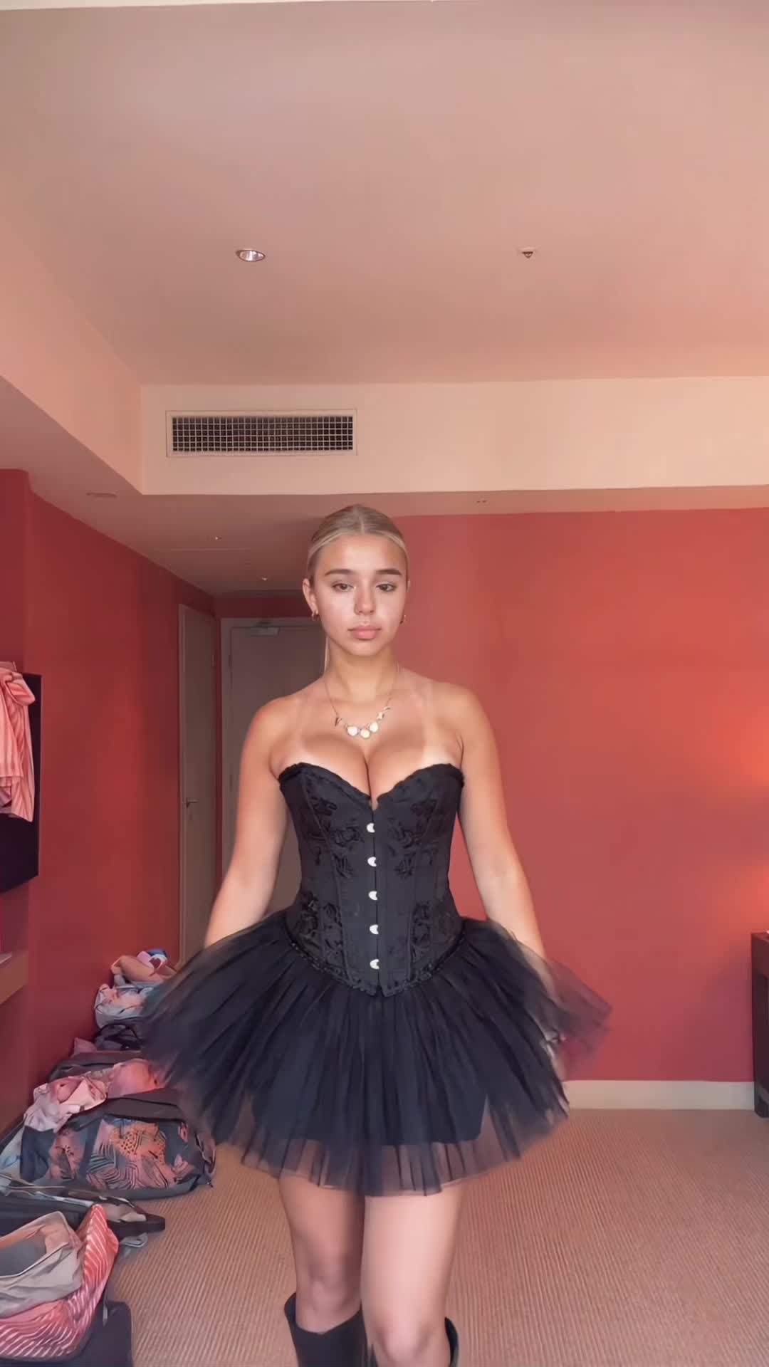 @Lily