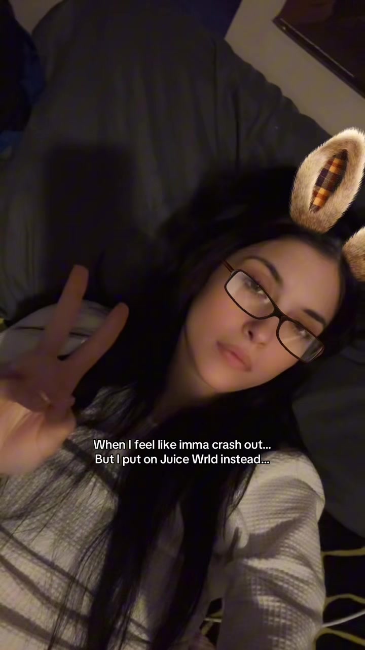@🕊️