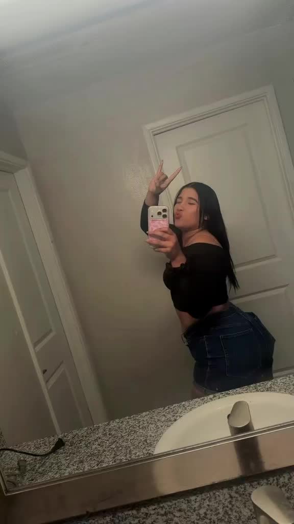 @princess 𝐝𝐞 𝐩𝐚𝐩i 👑