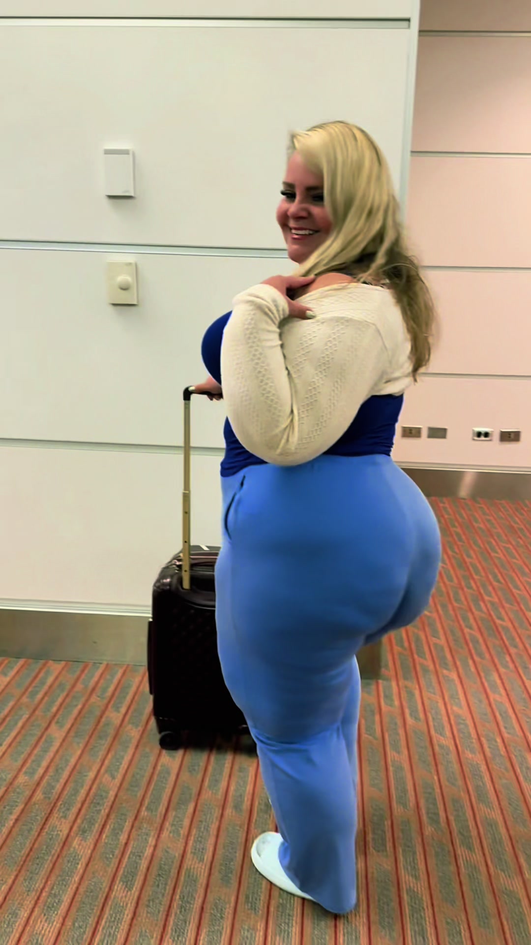 @CocaCarlyXoXo