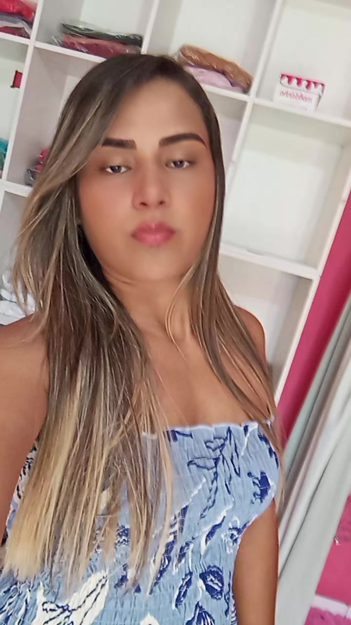 @Tha&iacute;s Silva