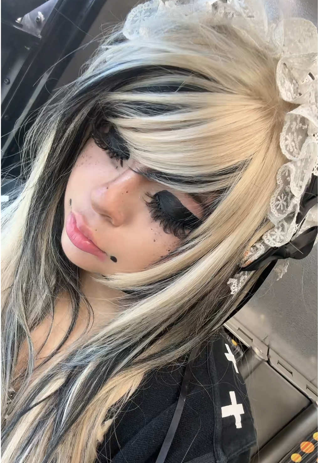 @🧁𐂯