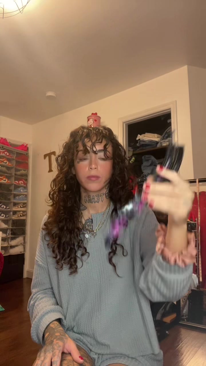 @tanyaanelese