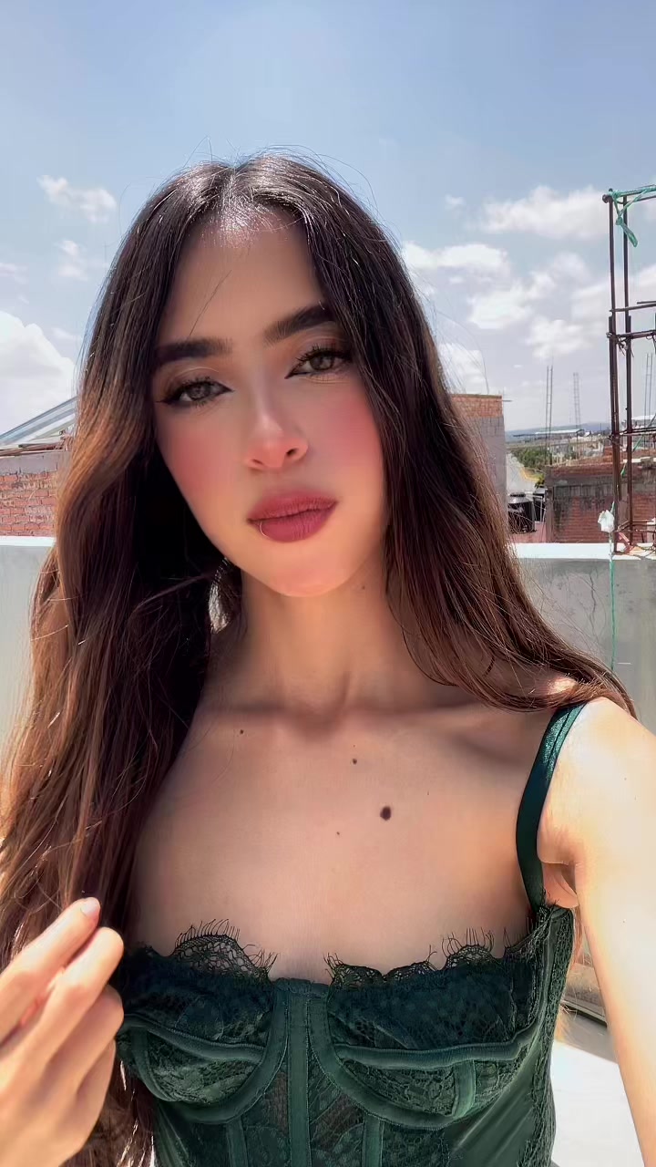 @Carmen HdzZ 🕷️🥀🕷️