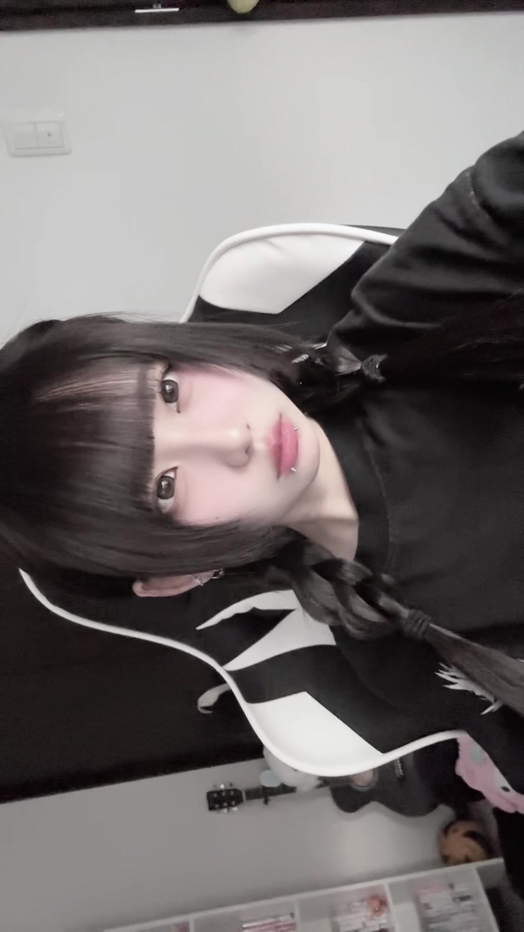 @りる