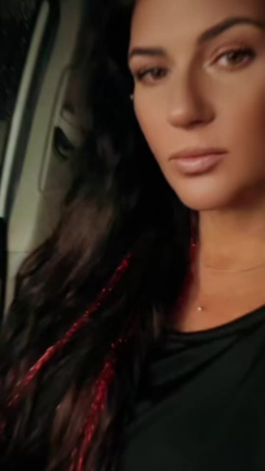 @𝓔𝓵𝓹𝓱𝓲𝓮