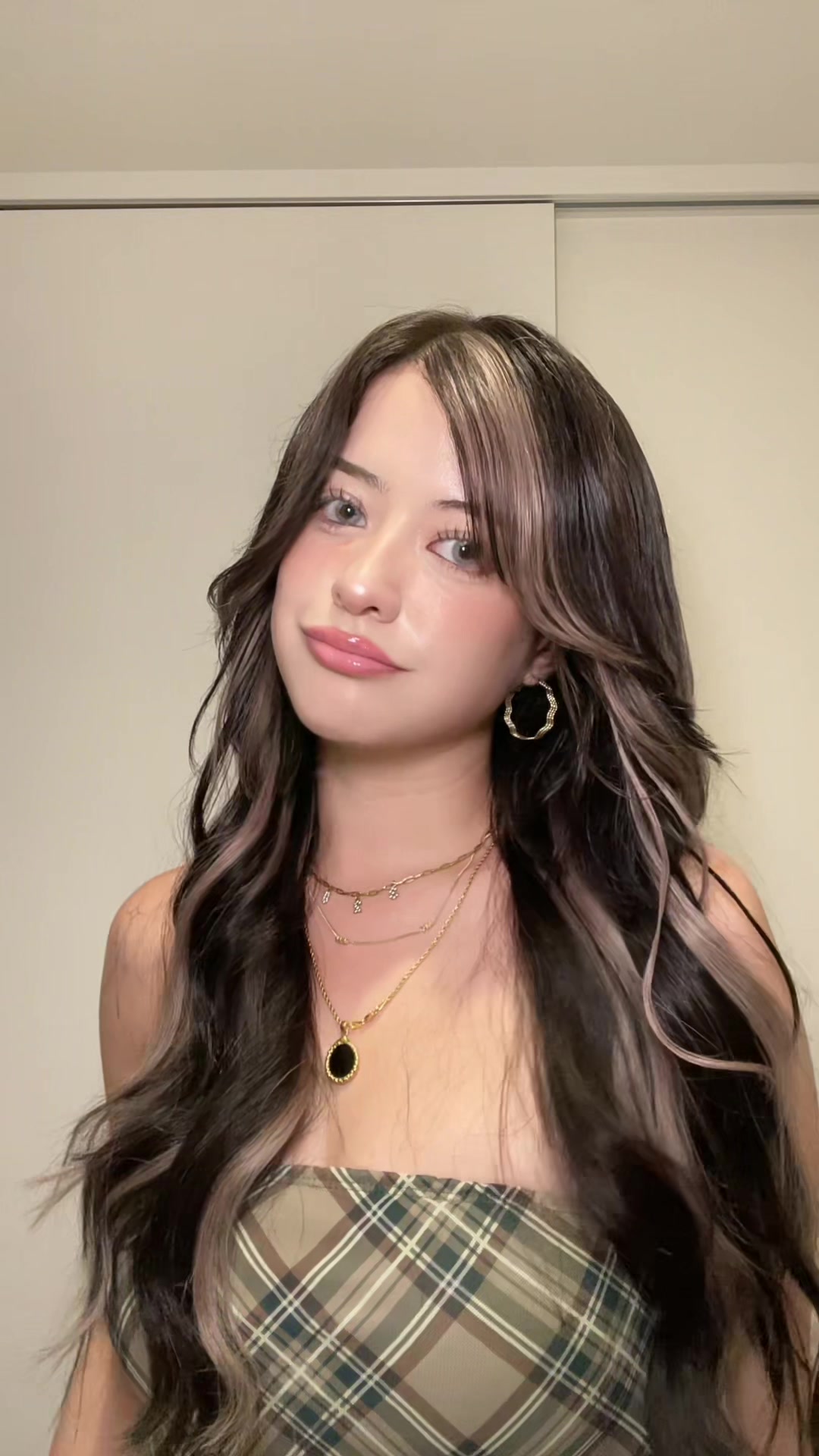 @ローナ