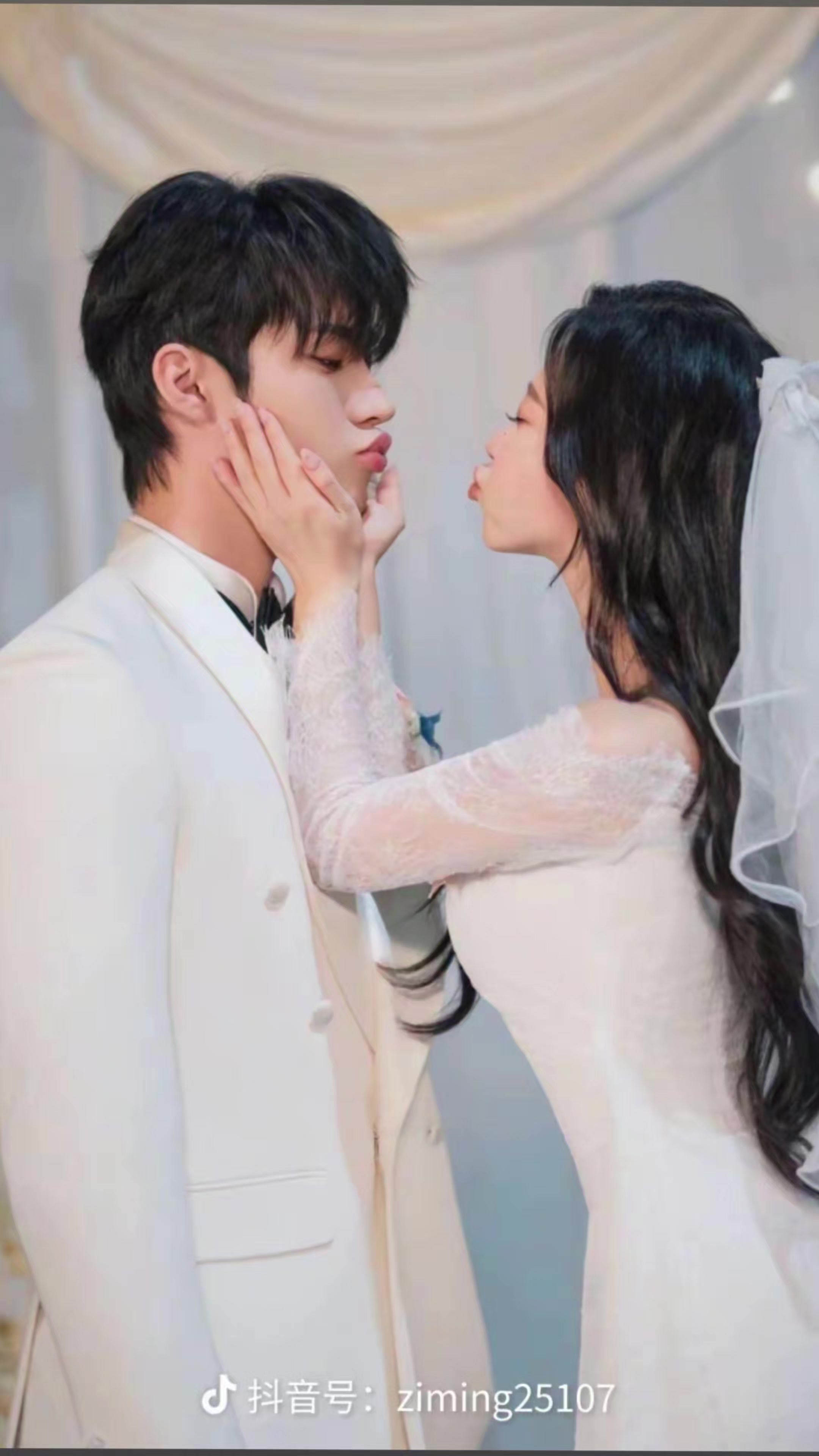 @Jade Trần