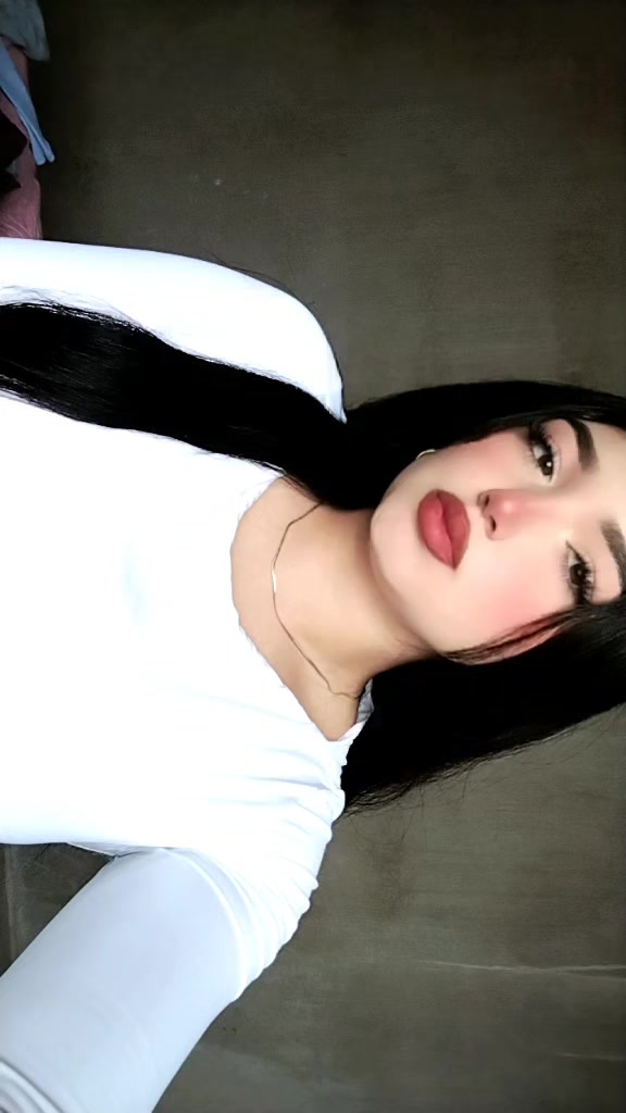 @Naomi Reyes🍒