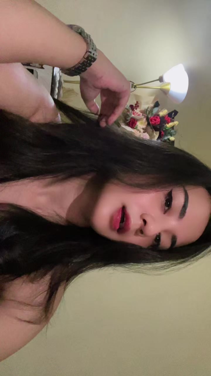 @hallonanabs