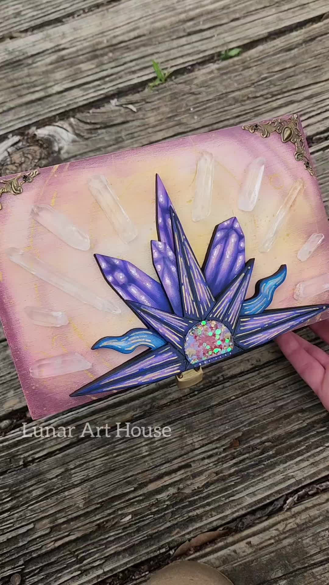 @LunarArtHouse