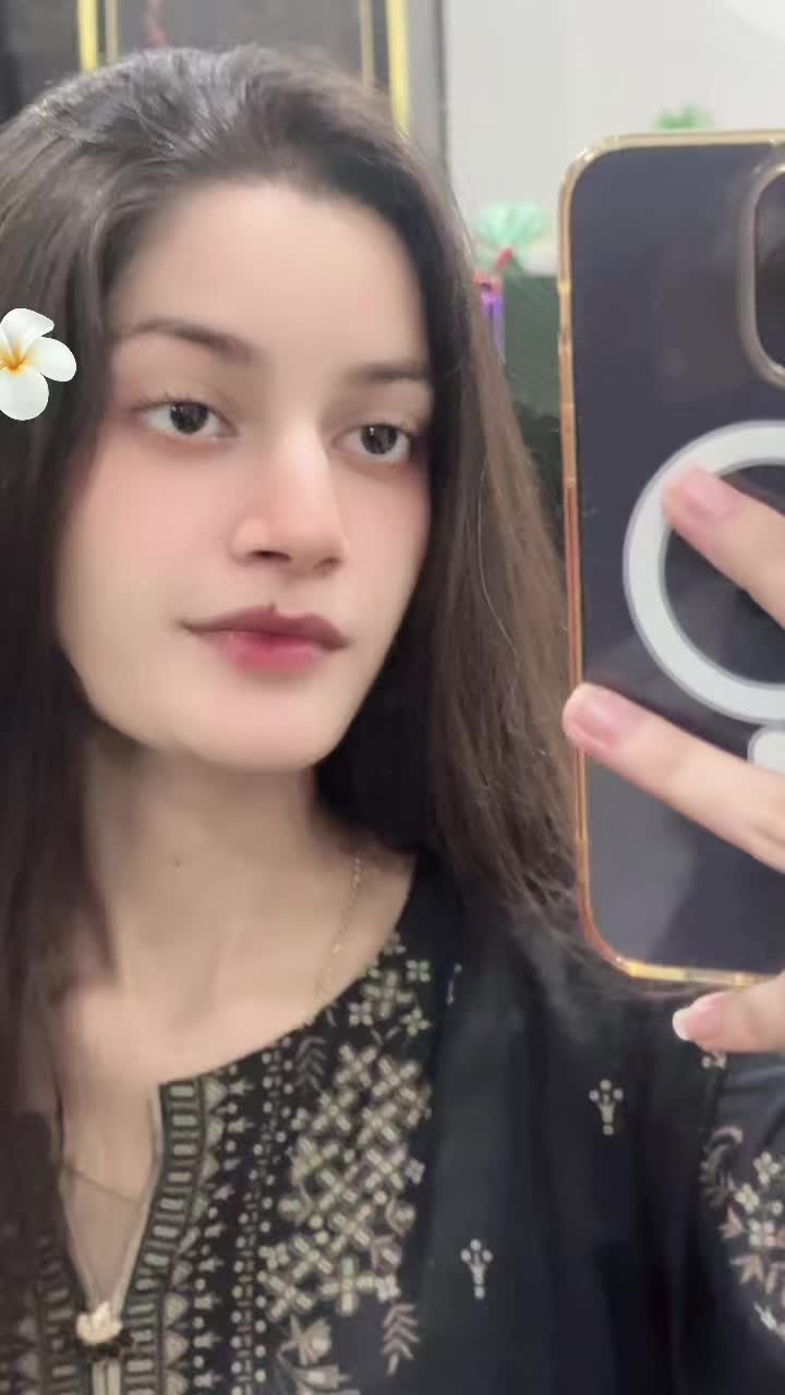 @علیشاء ملک 🦋