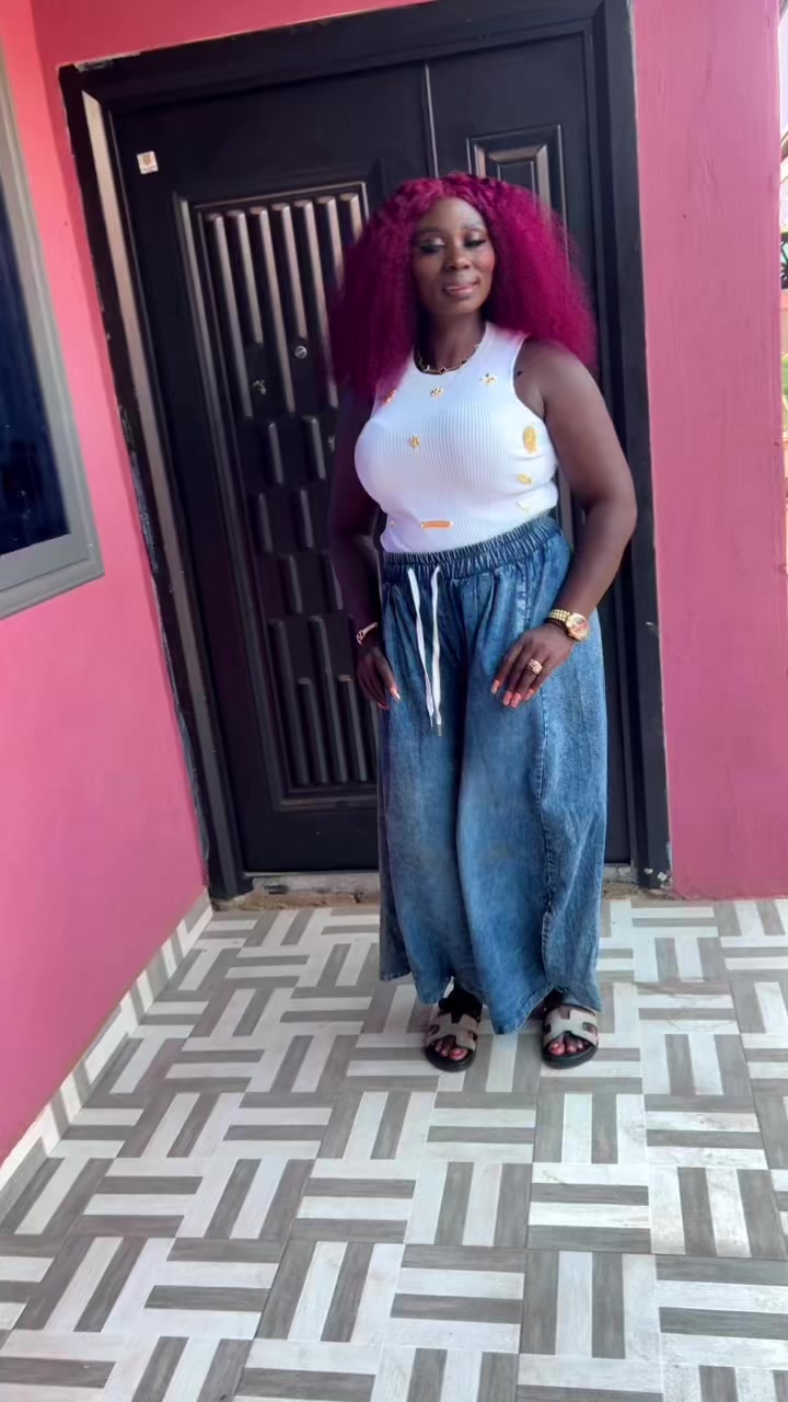@Payola’s Aunty