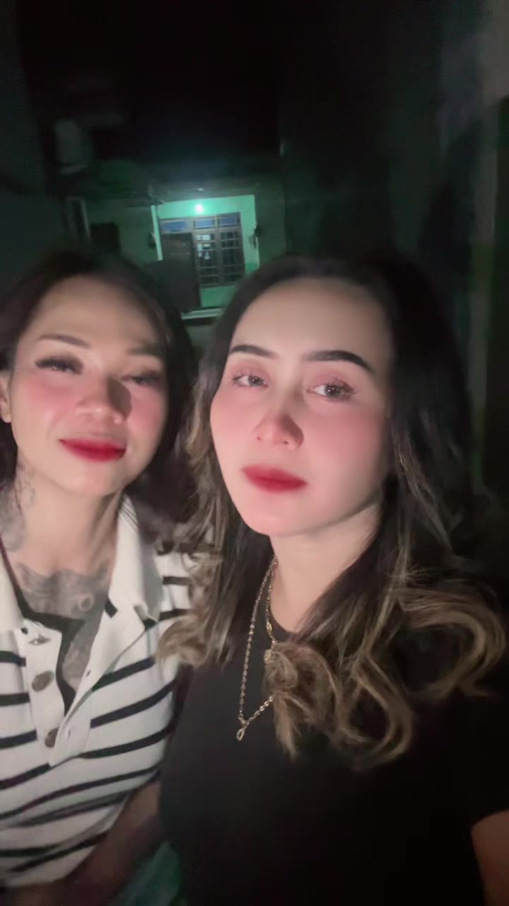 @DellaSantika22