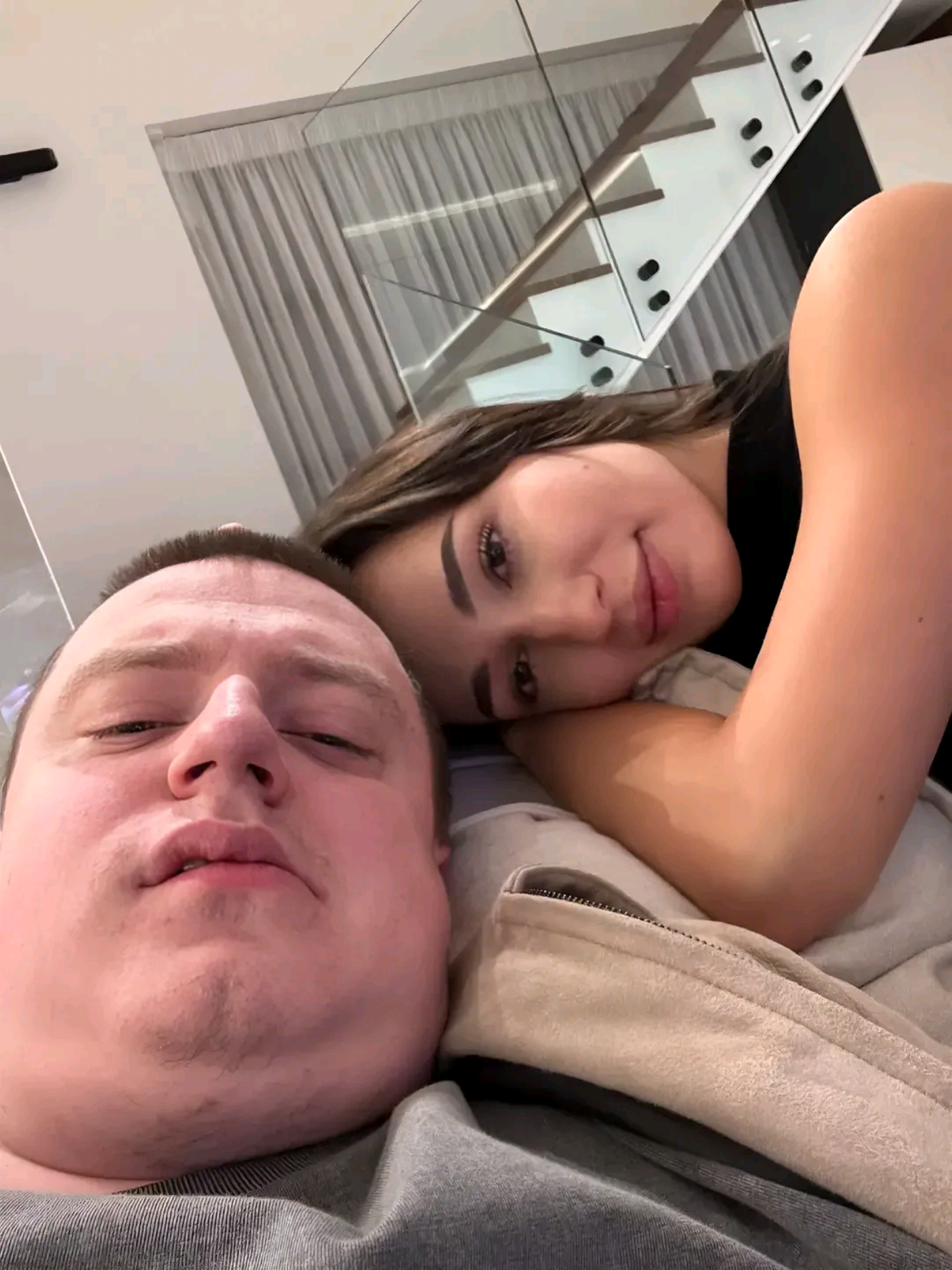 @-.- <3