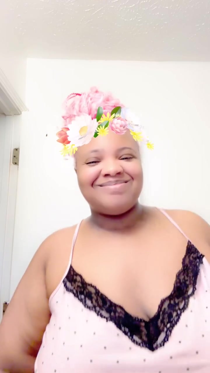 @Lovely Peaches