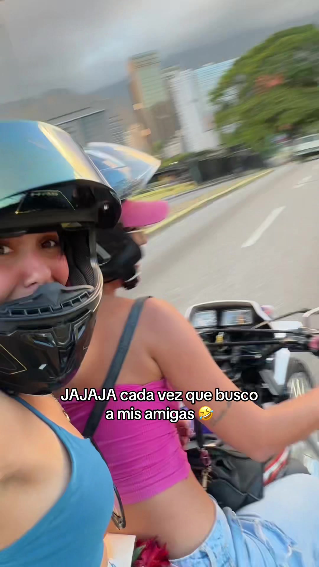 @alixchona03