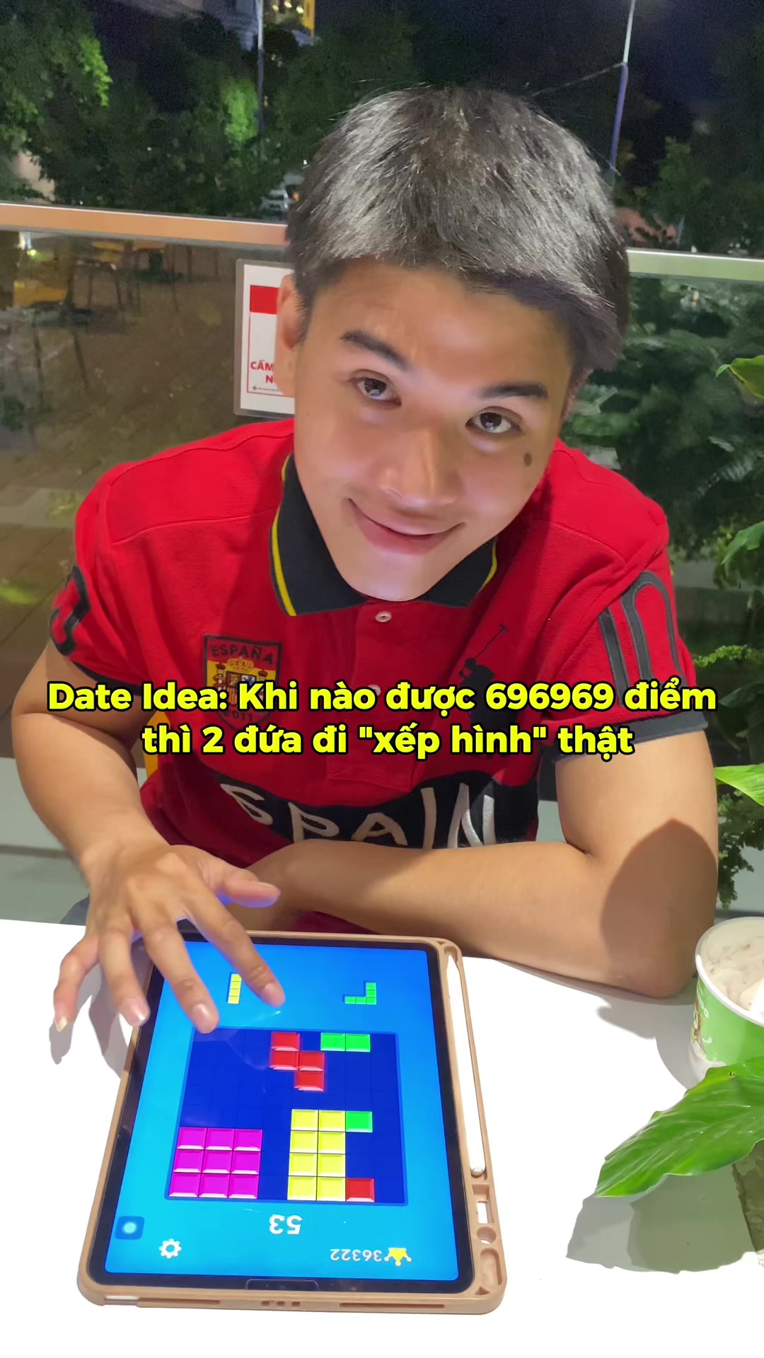 @Ng&agrave;i Qu&aacute;i Th&uacute;uuuu