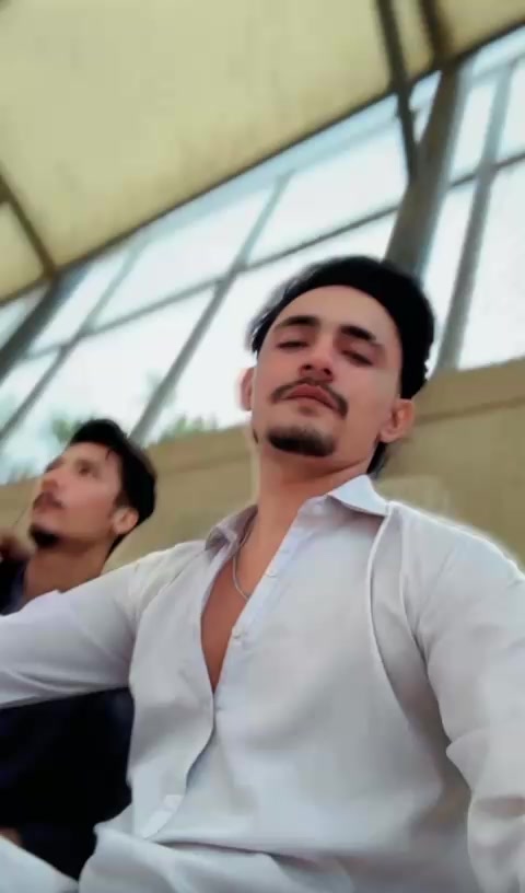@شریف__بھائی😜