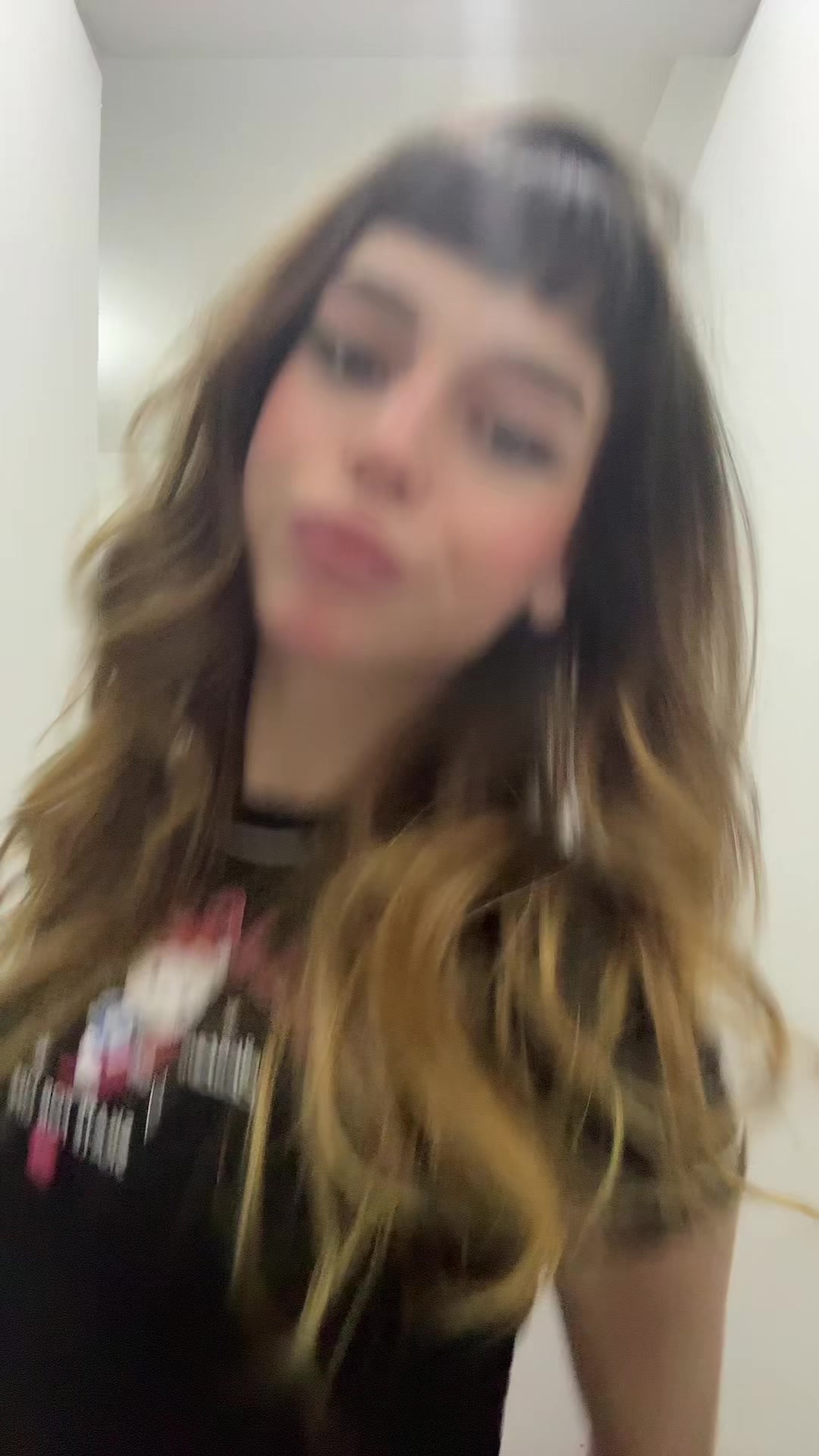 @azyxill