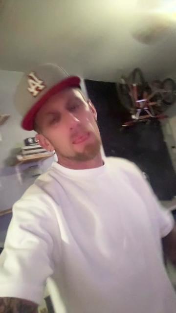 @Tattedprettyboy