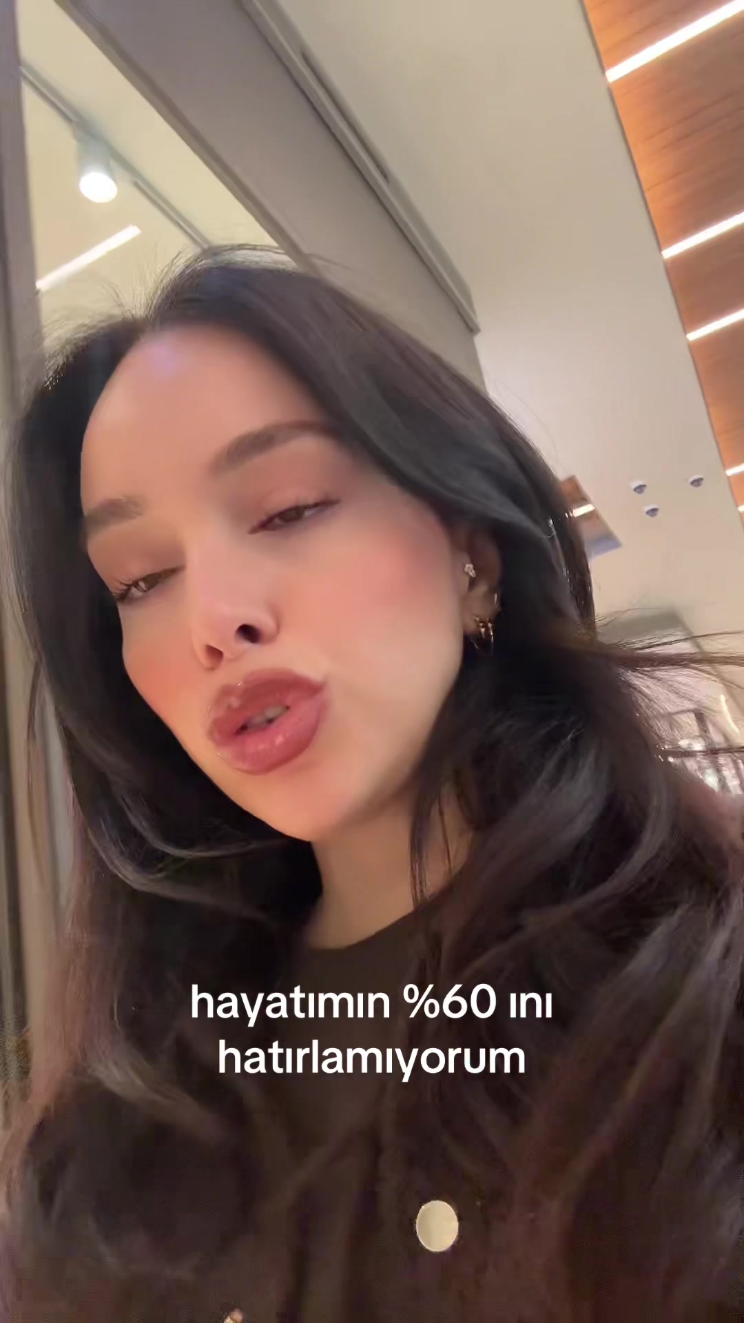 @Aşkın Dil&uuml;r&uuml;