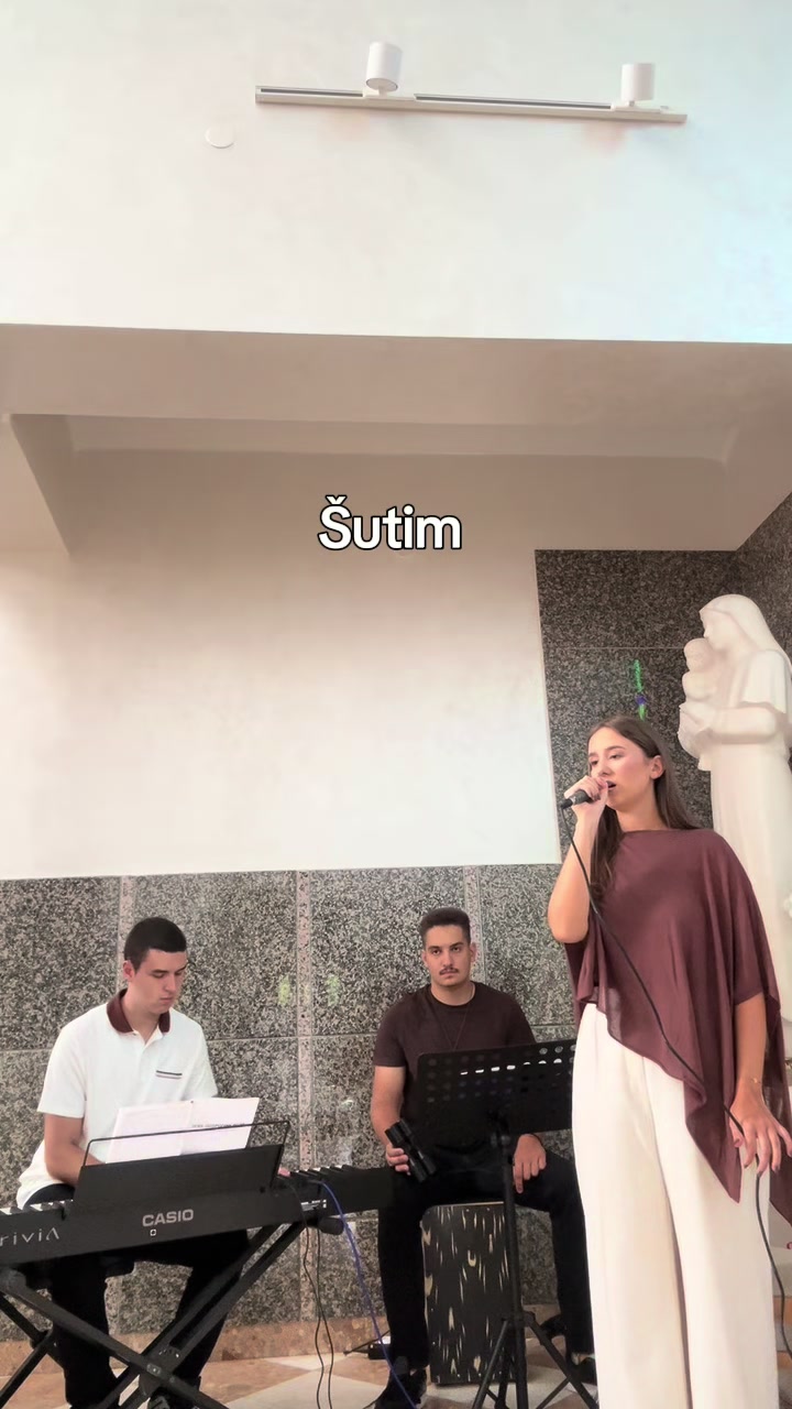 @ℒℯ𝒶 🦋