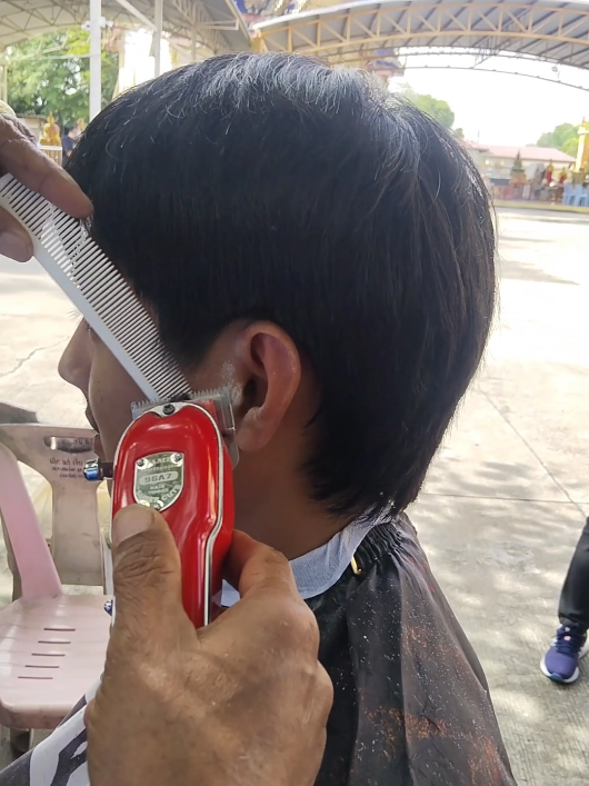 @จั้ก