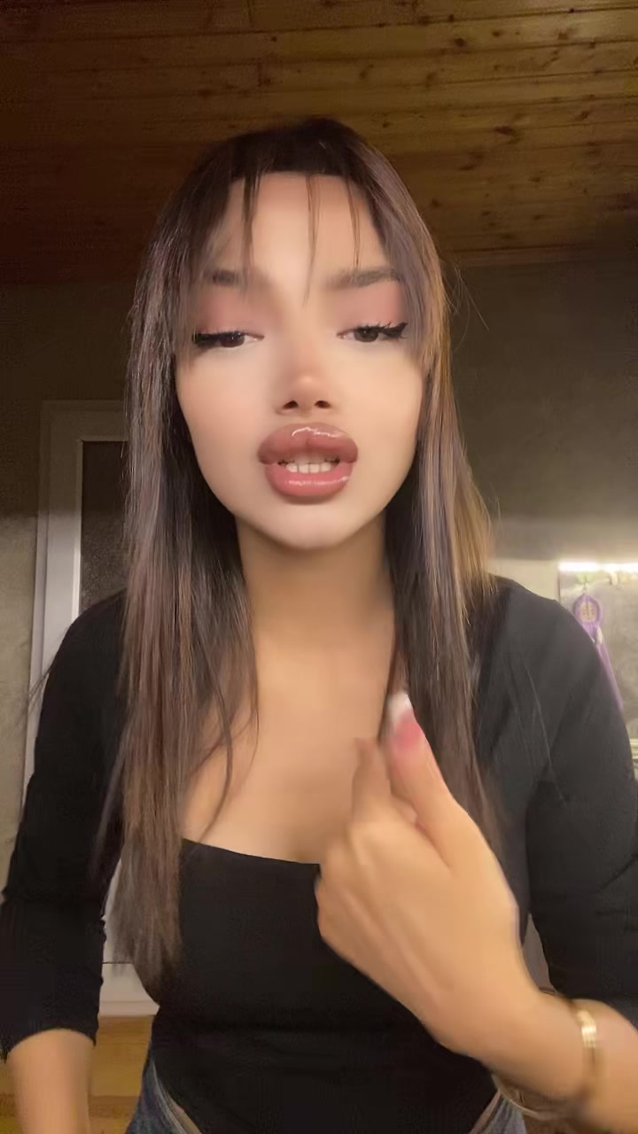 @𝐔𝐥𝐲𝐚🤍