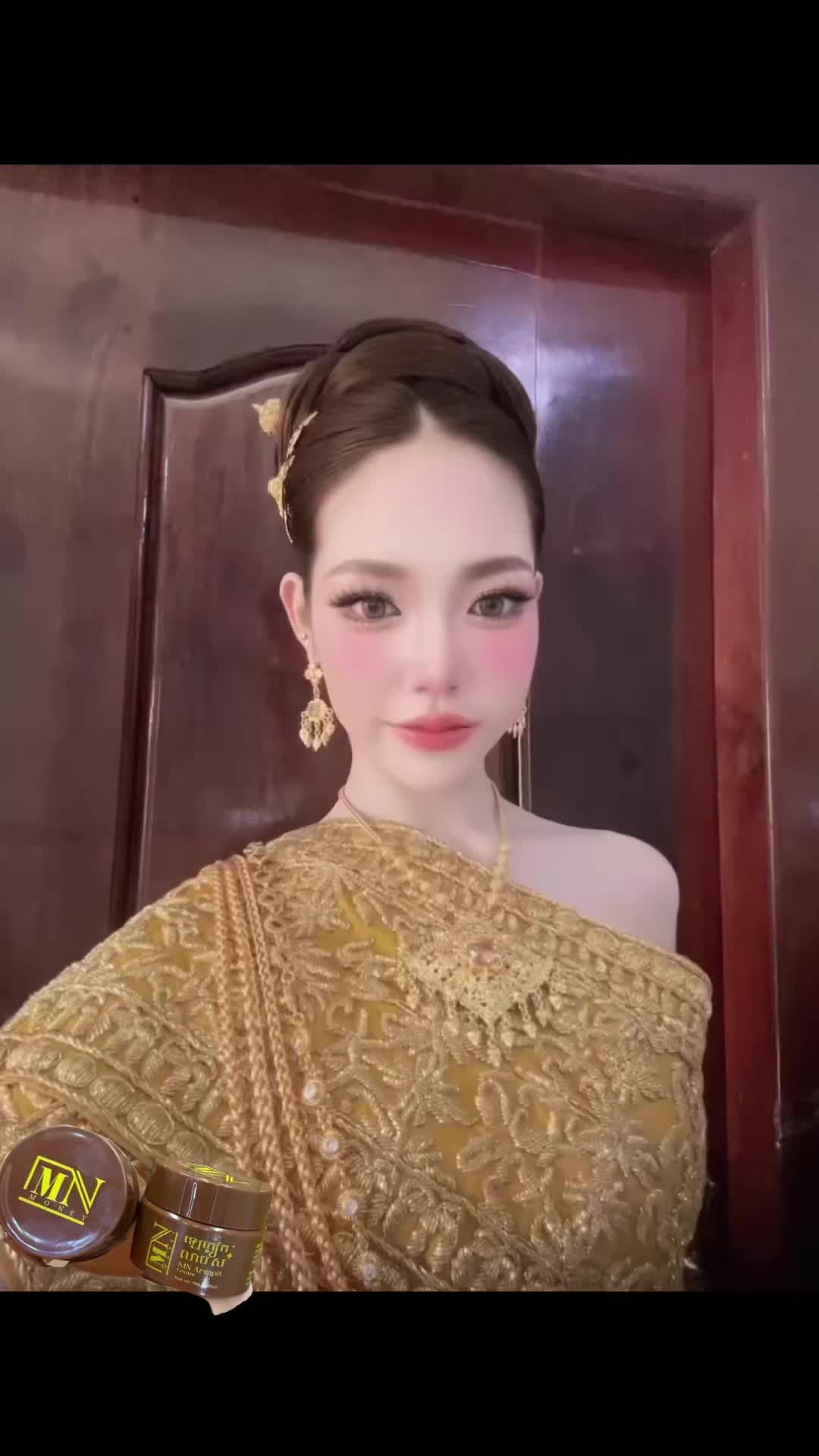 @LyyHouy