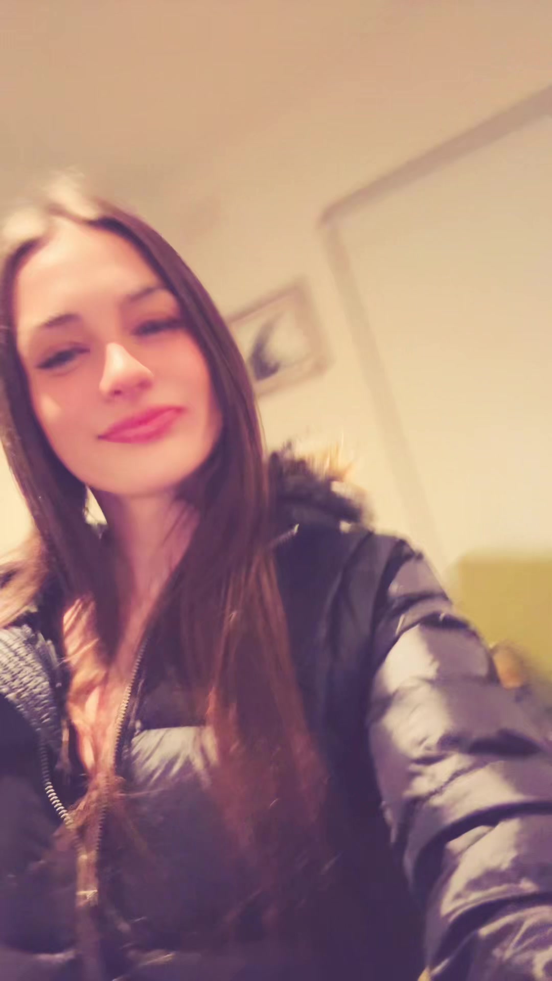 @Bella