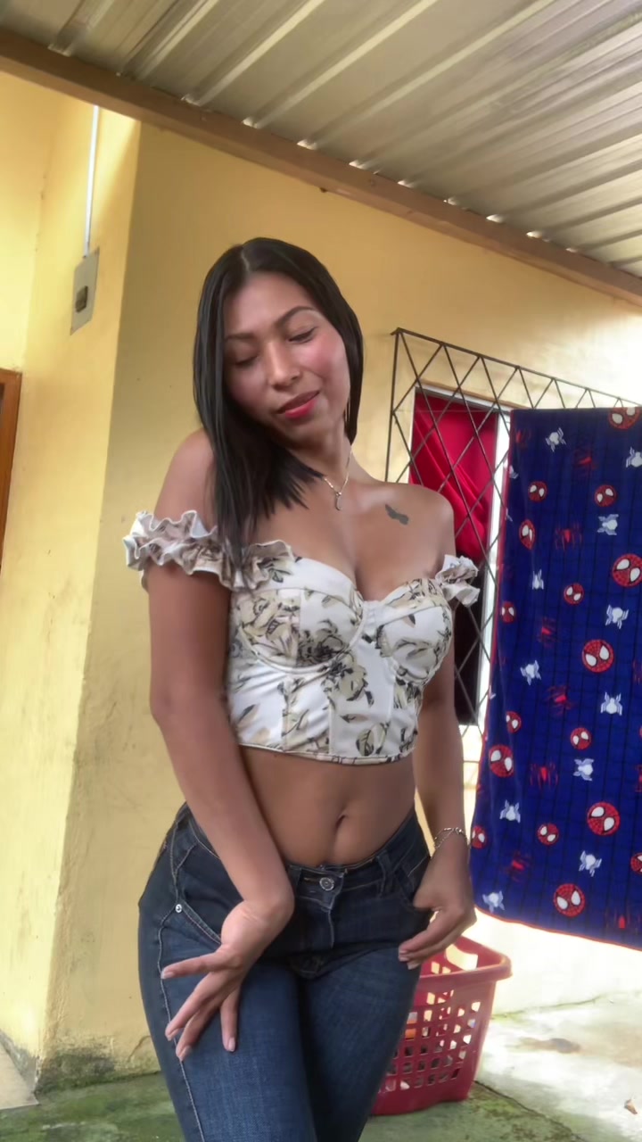 @Jazmin🍒🔥