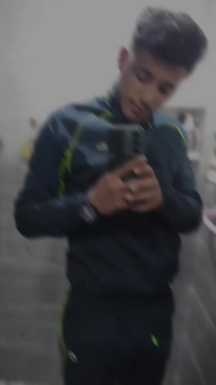 @Karim ๐ฅด