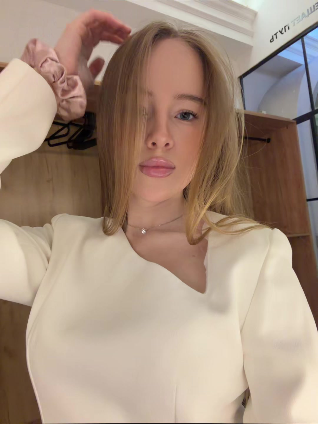 @tg: itsselinya