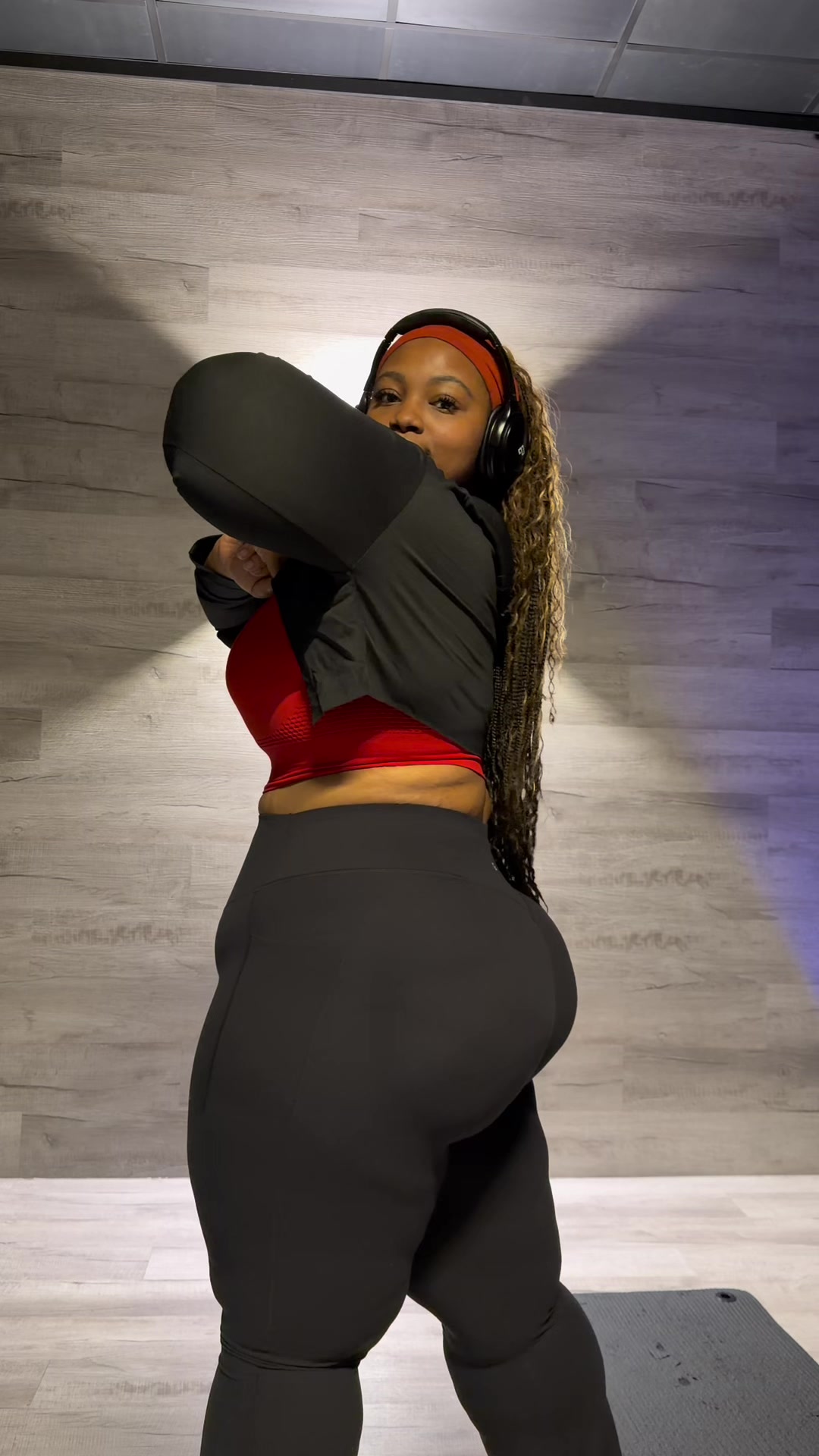 @thequeway