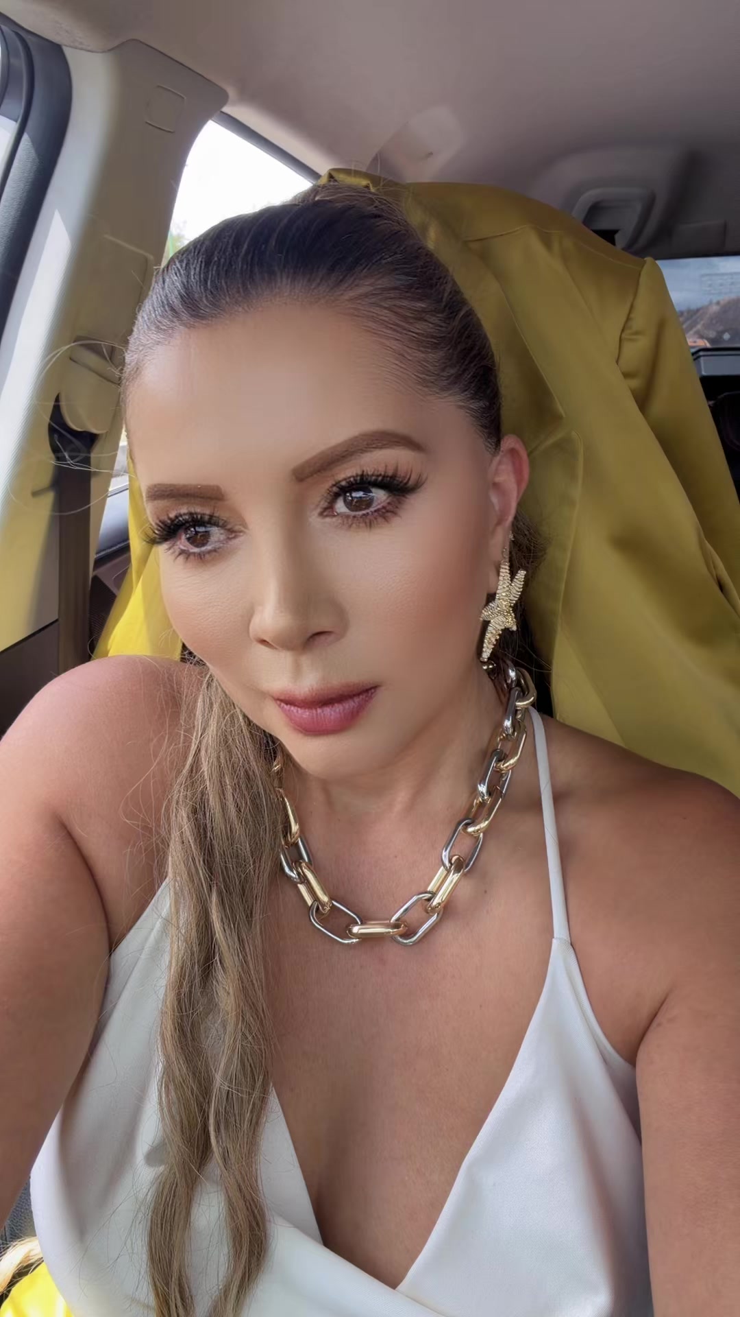 @Anna Karyna