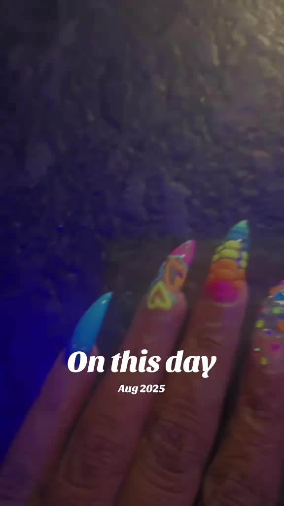 @Just_Q_