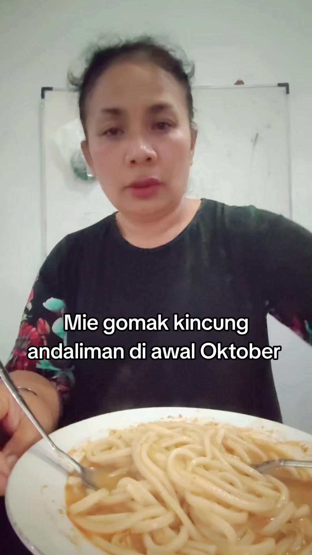 @QueenaMonza