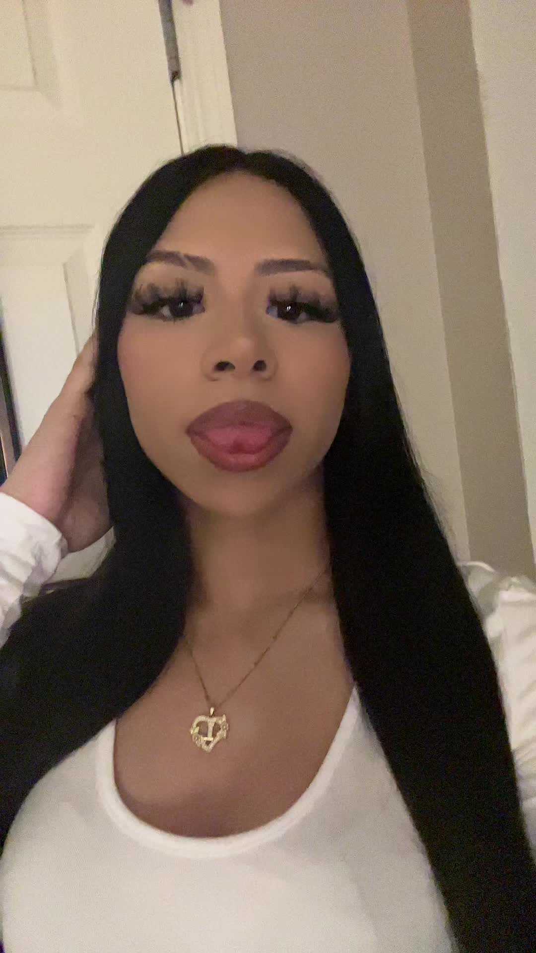@ʟᴜɴᴀ ᴅᴀᴢᴇ🦇