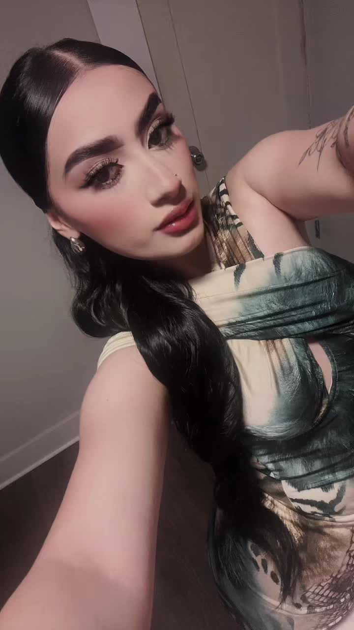 @Sharlinee🎀