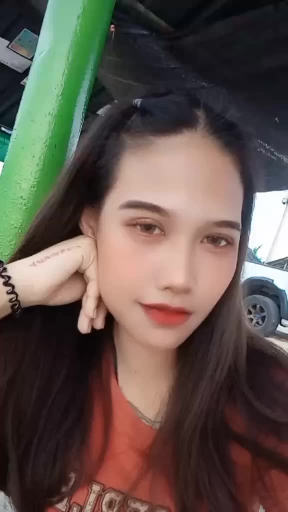 @ยินดีให้เสือก (โสด)😘😍😘