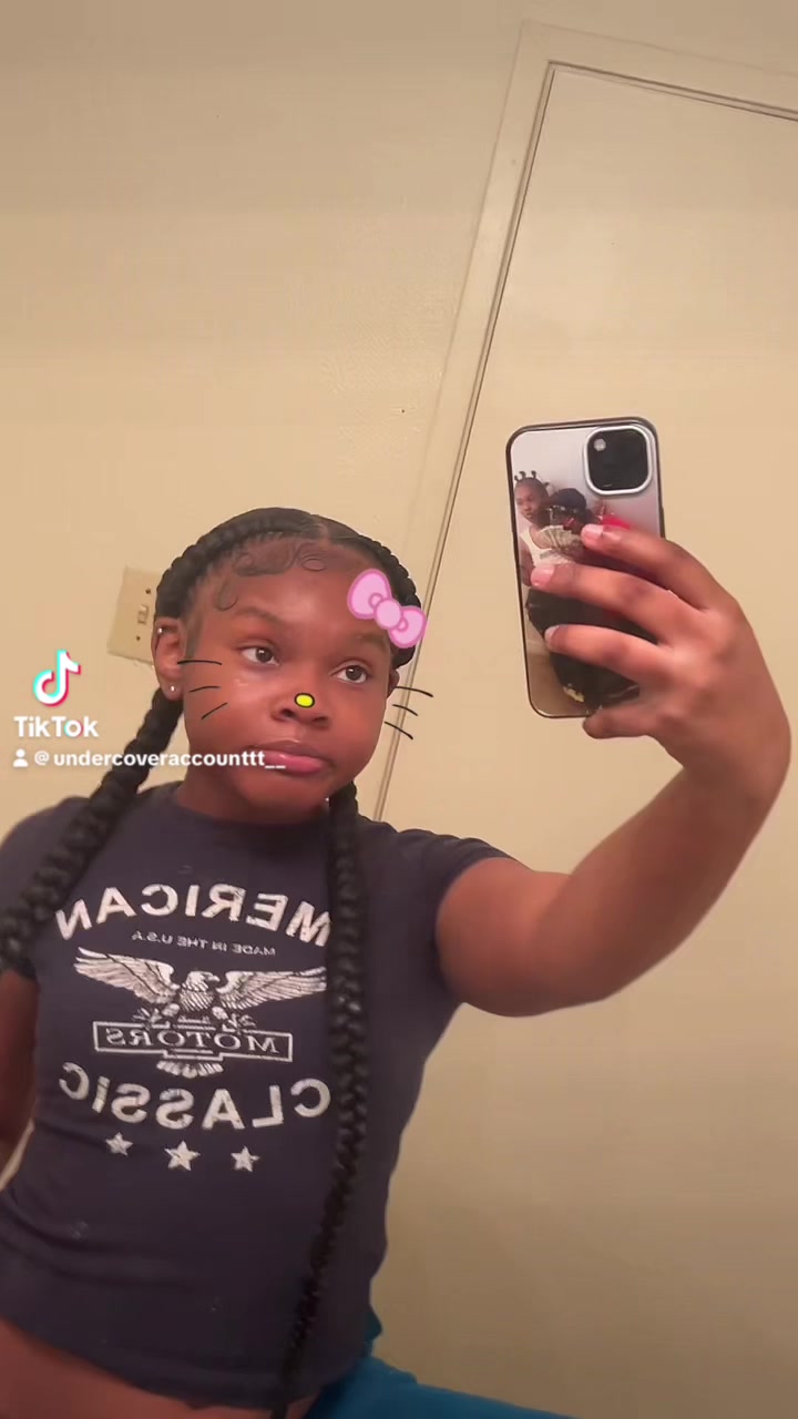 @moonieeeeeeeee_