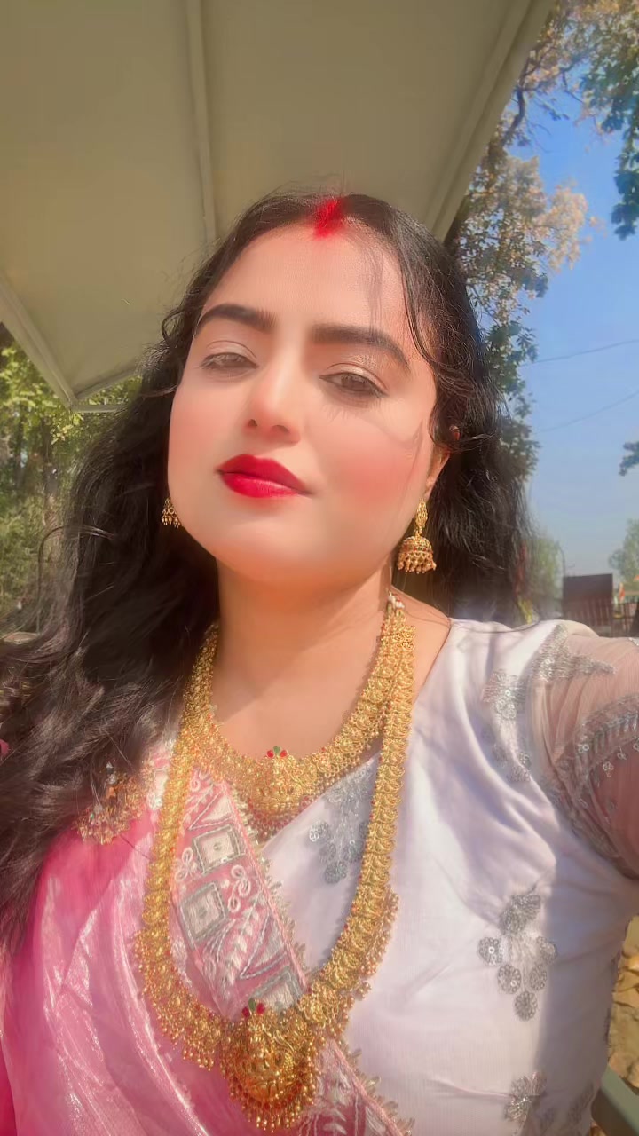 @Aneeta🖤
