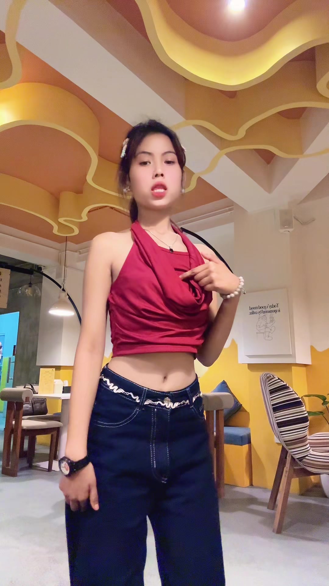 @Binniee🐝
