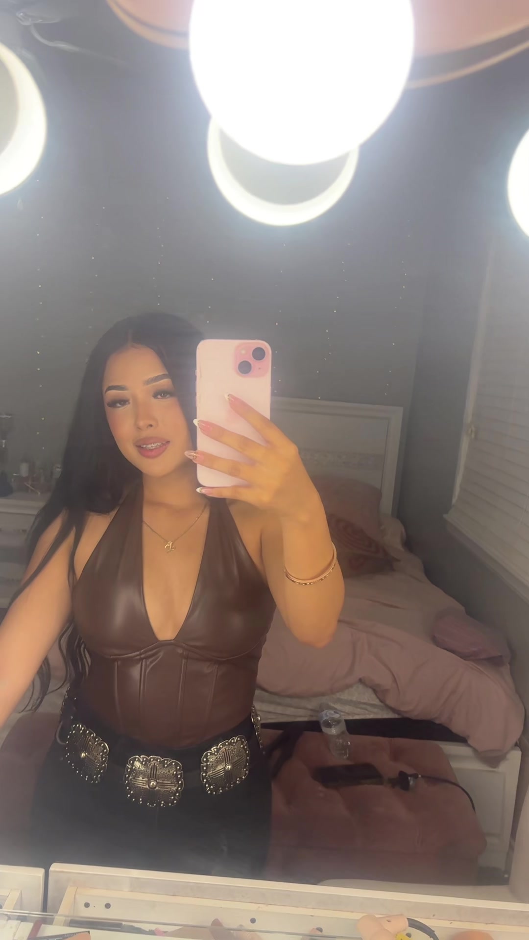 @𝐋.𝐑
