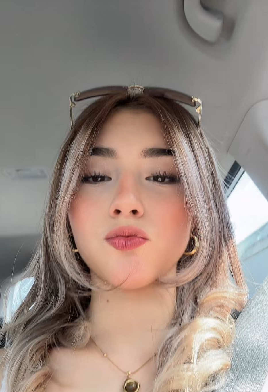 @️