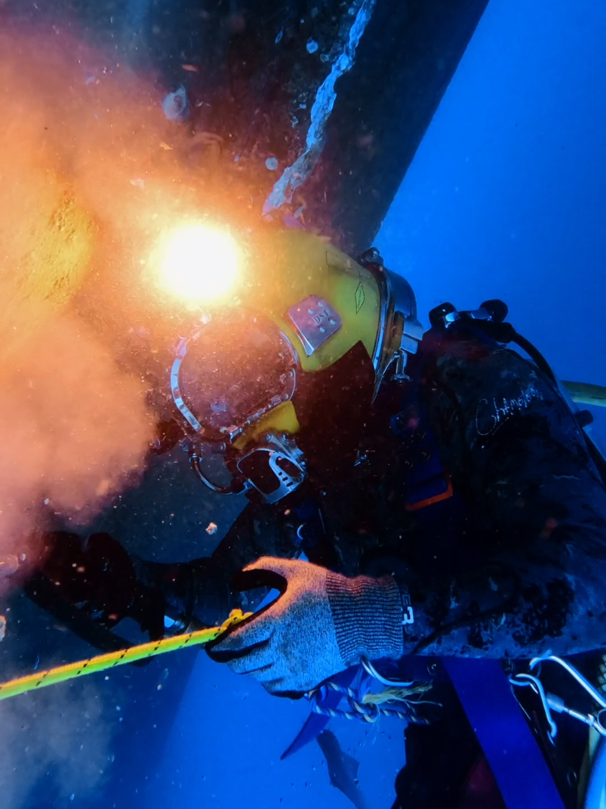 @auscomdiver