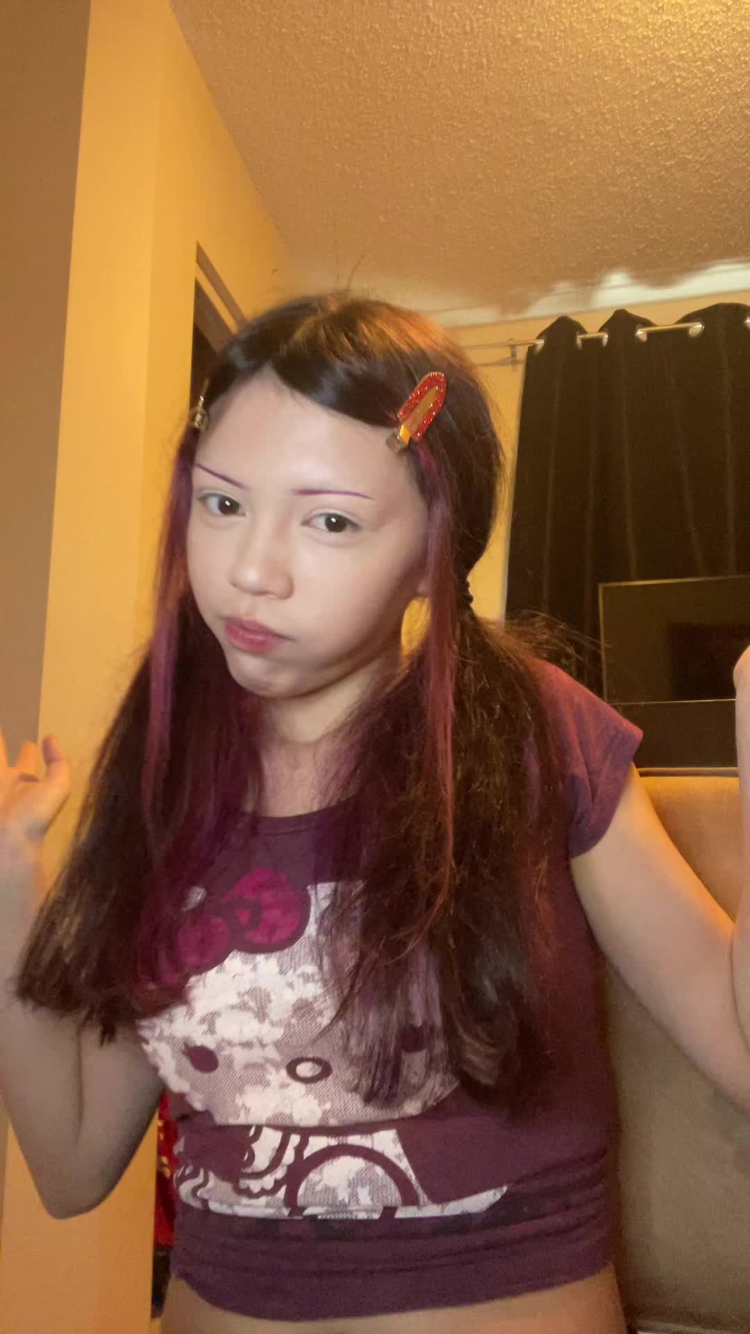 @😇